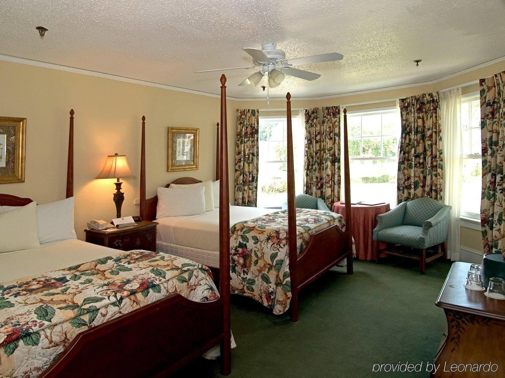 Lakeside Inn On Lake Dora Mount Dora Rum bild